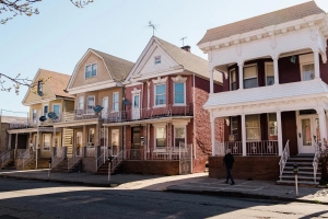 انخفاض مبيعات المنازل القائمة بأمريكا في ظل ارتفاع الأسعار