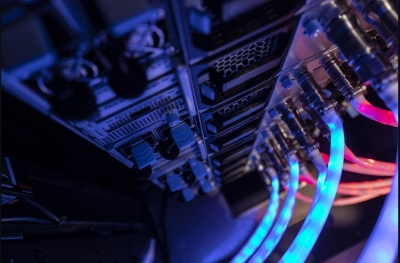 الذكاء الاصطناعي يشعل أضخم موجة إنفاق رأسمالي في تاريخ التكنولوجيا