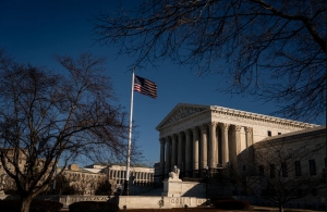 المحكمة العليا الأمريكية ترفض غالبية رسوم ترامب