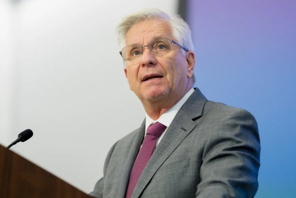 والر يقول أن السياسة النقدية للفيدرالي لا تزال تقييدية وهناك حاجة لمزيد من التيسير