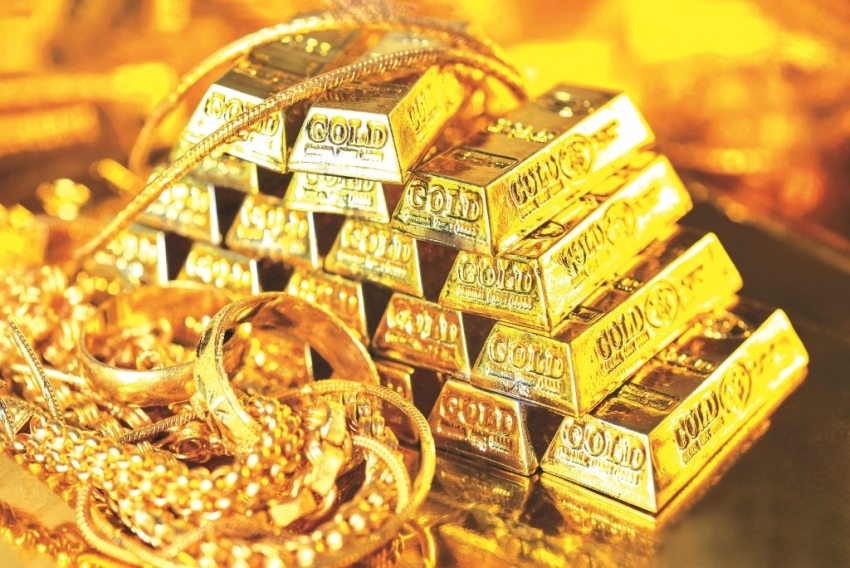 الذهب يستقر مع ترقب المستثمرين لبيانات اقتصادية امريكية هامة