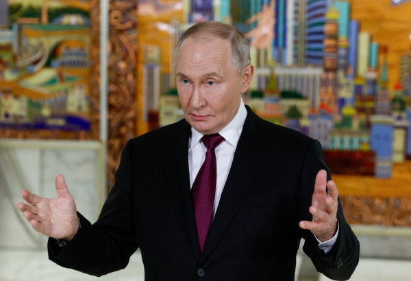 بوتين يهدد "بقطع وصول أوكرانيا إلى البحر" بعد هجمات على ناقلات نفط