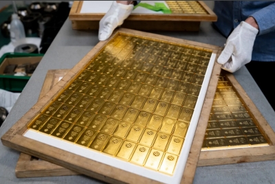 حرب الشرق الأوسط تشعل الطلب على الأصول الآمنة&hellip; والذهب في الصدارة