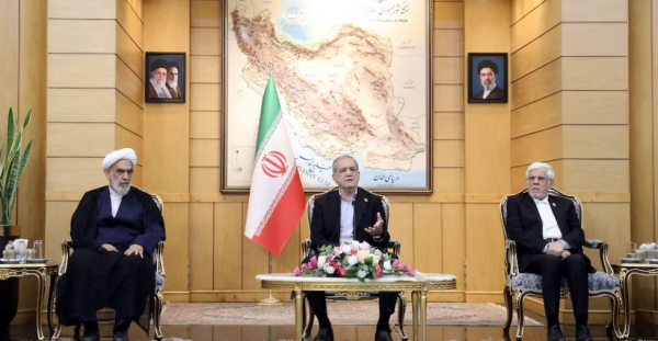 إيران وأمريكا تلمّحان إلى استئناف المفاوضات مع توجه ترامب وبزشكيان إلى الأمم المتحدة
