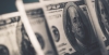 الدولار يتبع العوائد المرتفعة بفعل البيانات الأمريكية القوية